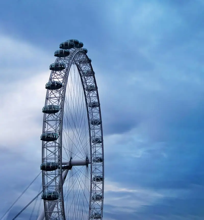 Picture of Ferris Wheel with Cloudy Background